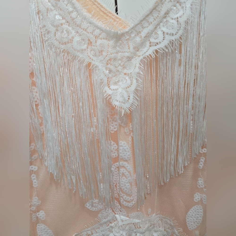 ✨2/$25 Fundaisy Fringe Lace Dress in Peach and White Flapper Party Dress - Picture 4 of 4